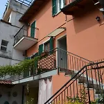 Ferienhaus Casa Del Cedro - Cedar House Lecco