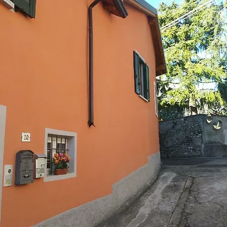 Casa de Férias Casa Del Cedro - Cedar House Lecco
