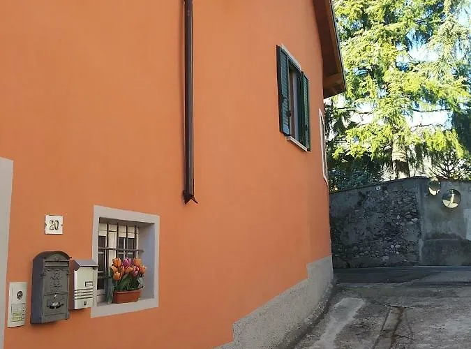 Hébergement de vacances Casa Del Cedro - Cedar House Lecco